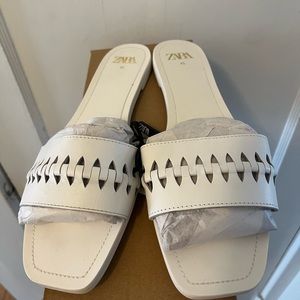 Zara Sandal *New**